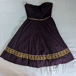 Anthropologie Girls From Savoy‎ Sleeveless Dress Women's 10 Embroidered Plum EUC